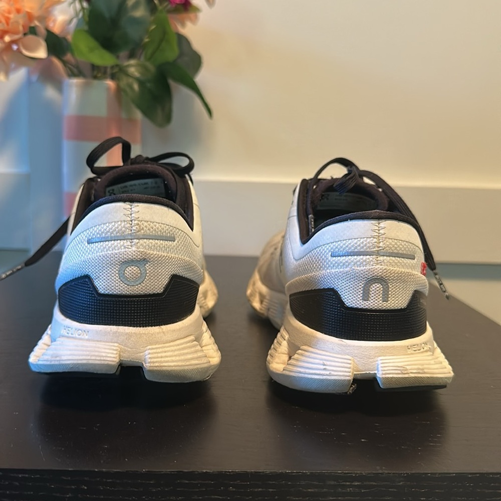 On Cloud X 3 - image 4